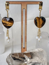 Load image into Gallery viewer, Tiger Eye Heart &amp; Mother of Pearl
