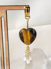 Load image into Gallery viewer, Tiger Eye Heart &amp; Mother of Pearl
