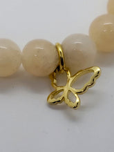 Load image into Gallery viewer, Yellow Calcite &amp; Cherry &amp; Butterfly
